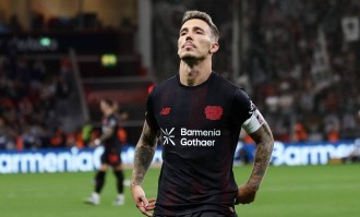 1-1，德甲第16逼平德甲第10，滕哈赫老东家补时遭绝平，无缘2连胜