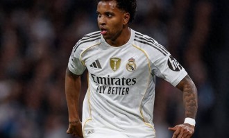 欧冠一战引爆转会市场！瓜迪奥拉亲自挖角，皇马1亿标价吓退曼城？