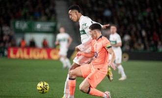 西甲-亚马尔闪击破门费兰建功+屡失良机 巴萨3-1埃尔切