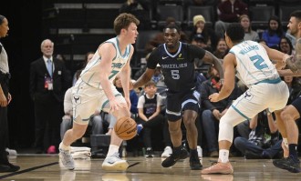 布里奇斯20分杰克逊26分 黄蜂击败灰熊4连胜