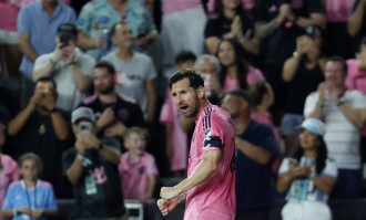 不靠谱转会：切尔西强购维尼修斯 利物浦短期租借梅西